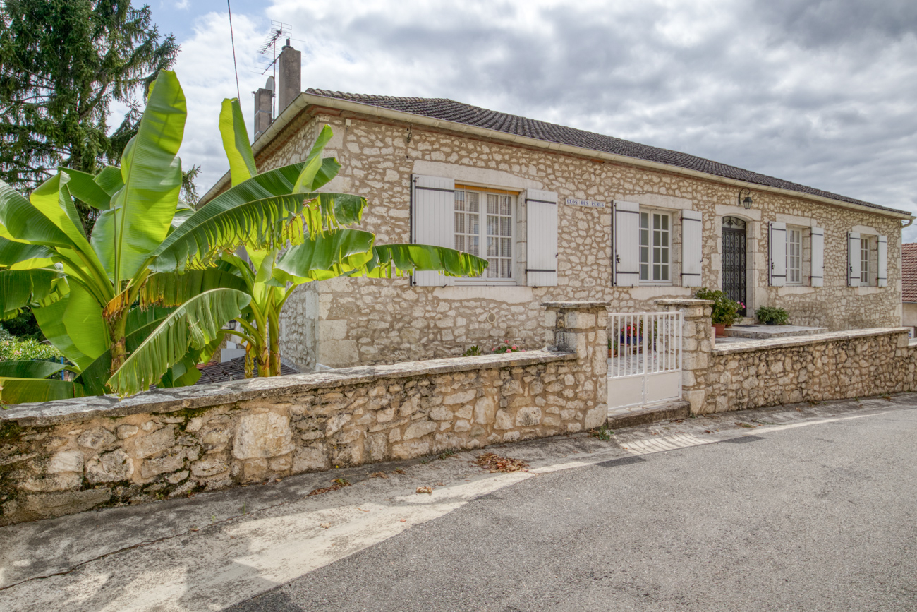 Maison en pierre  vendre en priphrie de Villeneuve-sur-Lot