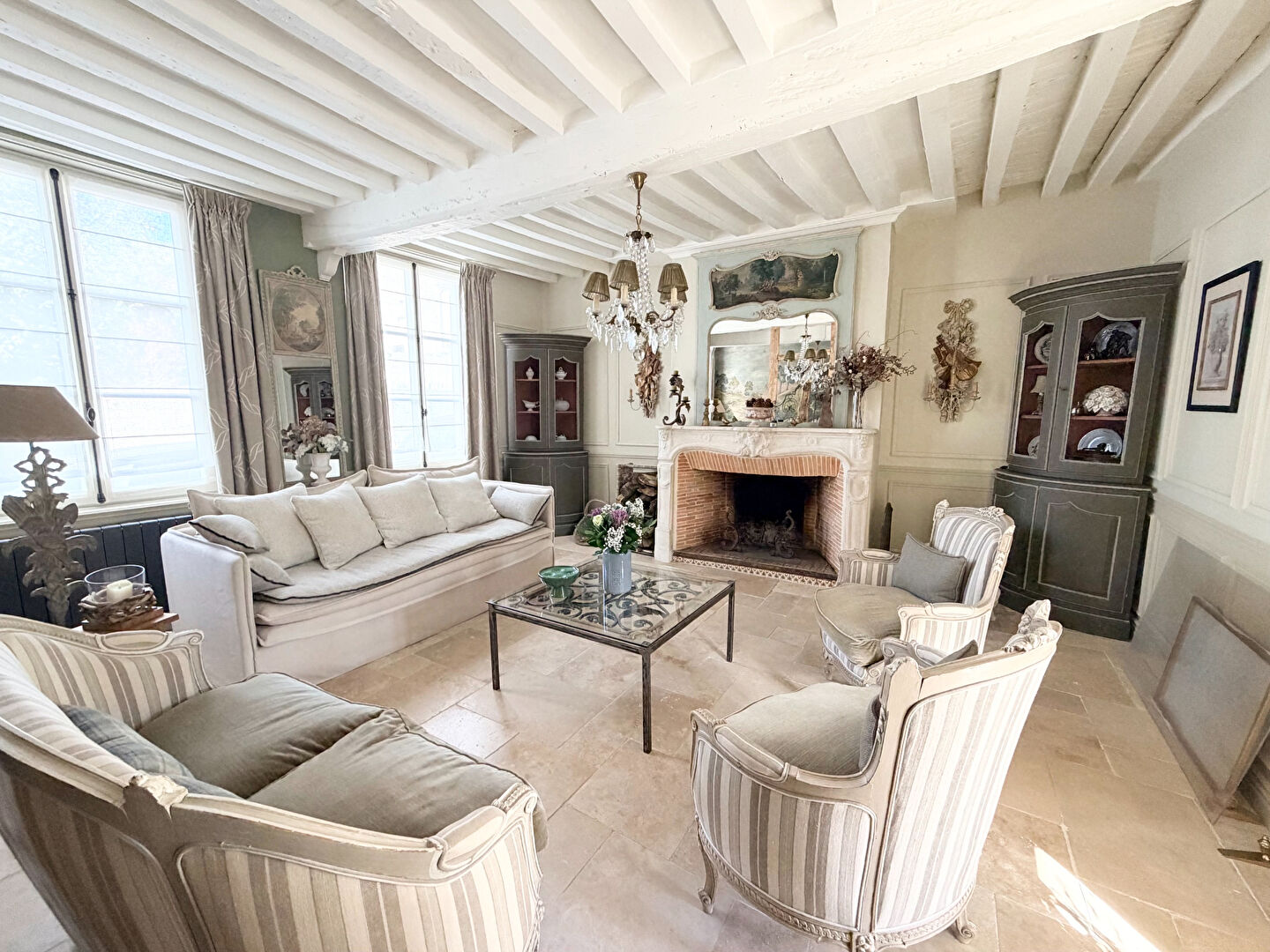 Maison 8 pièces 176 m² · à Canly · 176 m² · 438 000 €