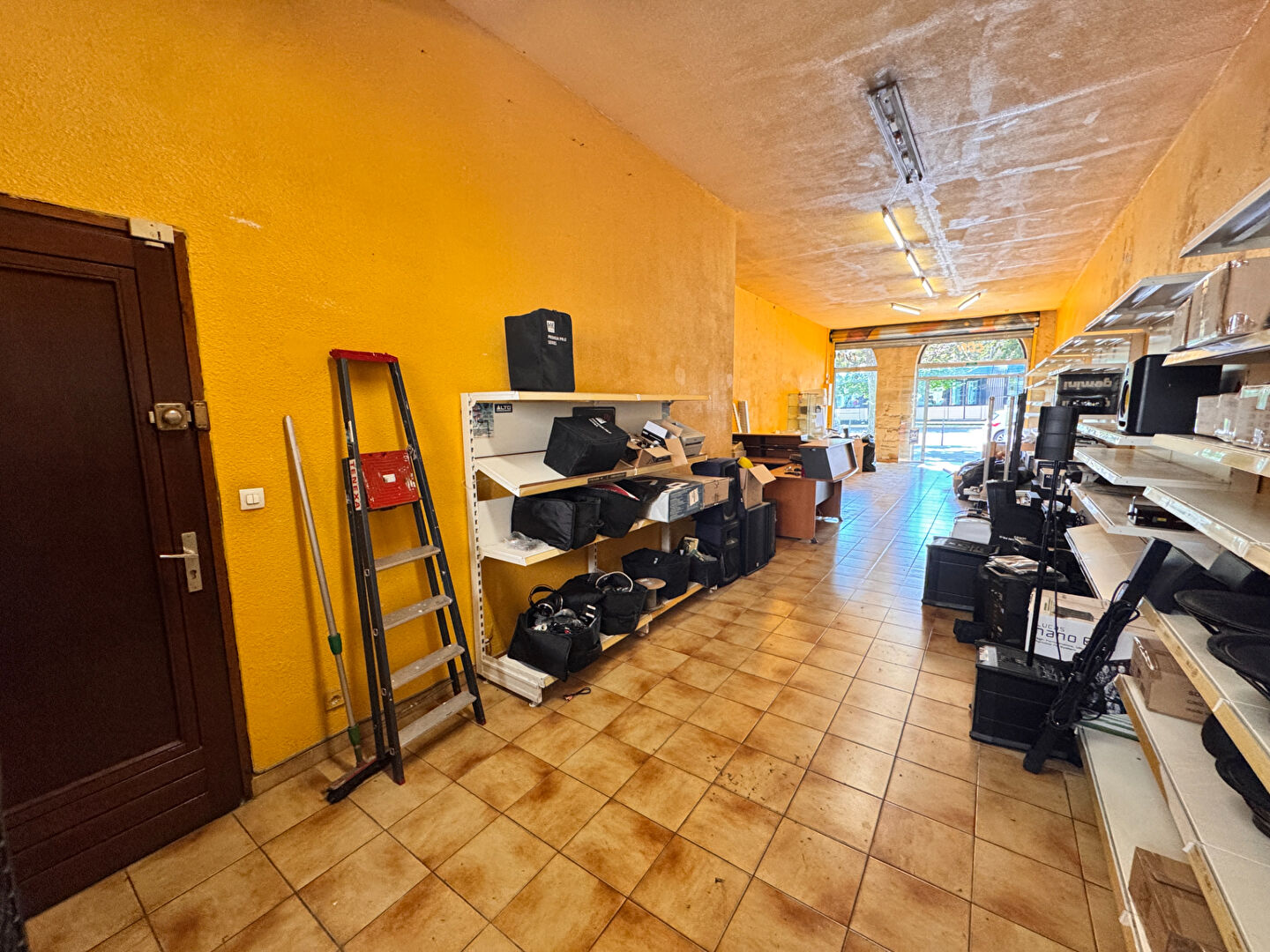 Local commercial 2 pièces 129 m² · à Bordeaux · 129 m² · 214 000 €