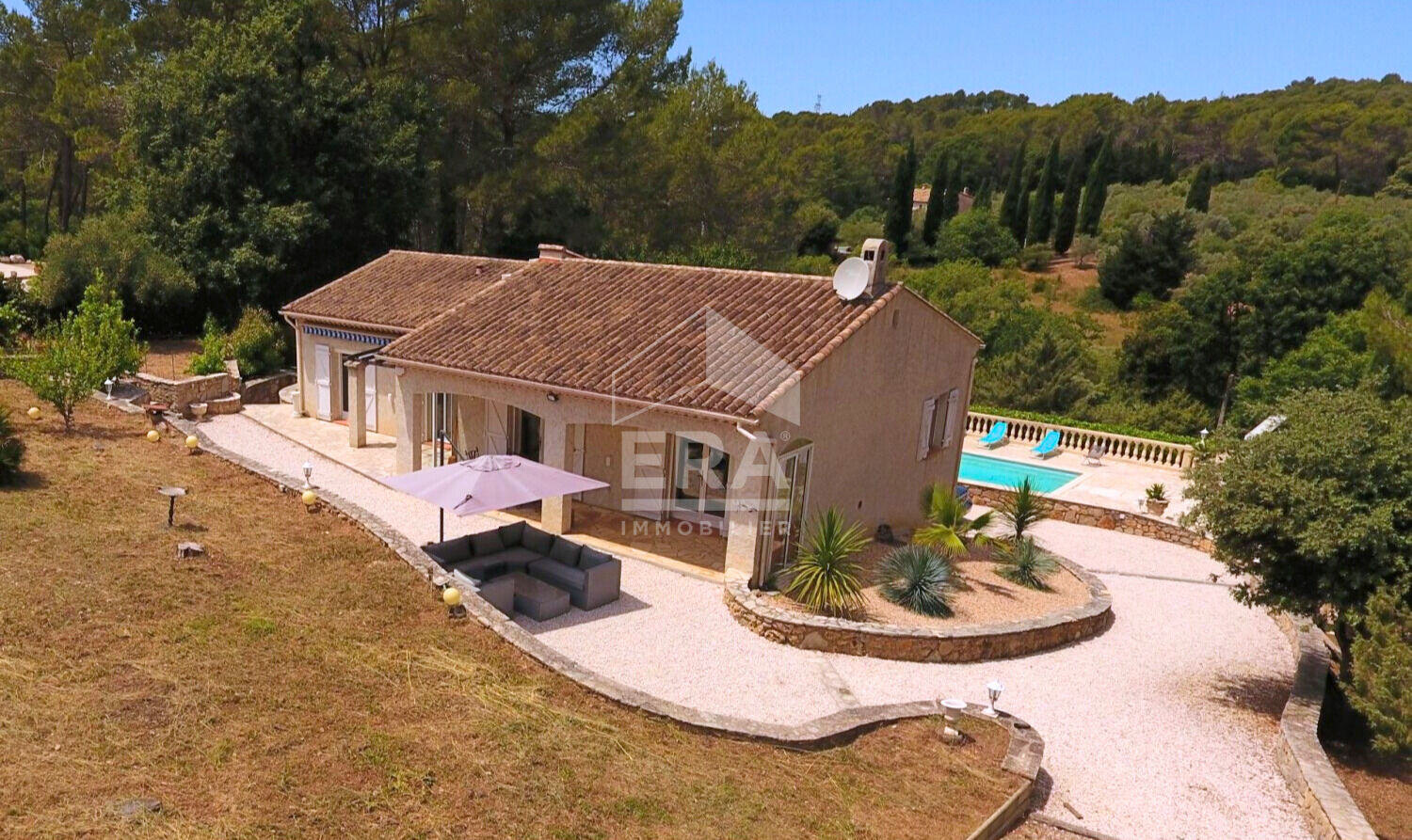 Maison 7 pièces 181 m² · à Taradeau · 181 m² · 664 000 €