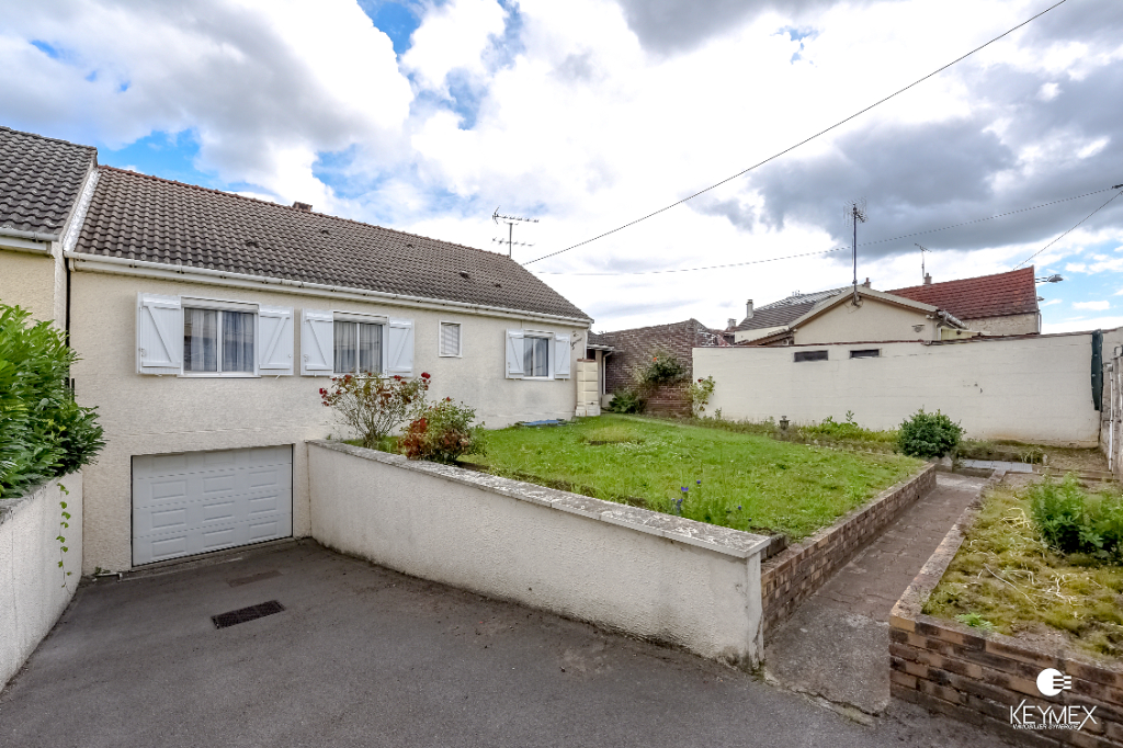 Maison 5 pièces de plain-pied à Bruyeres-Sur-Oise