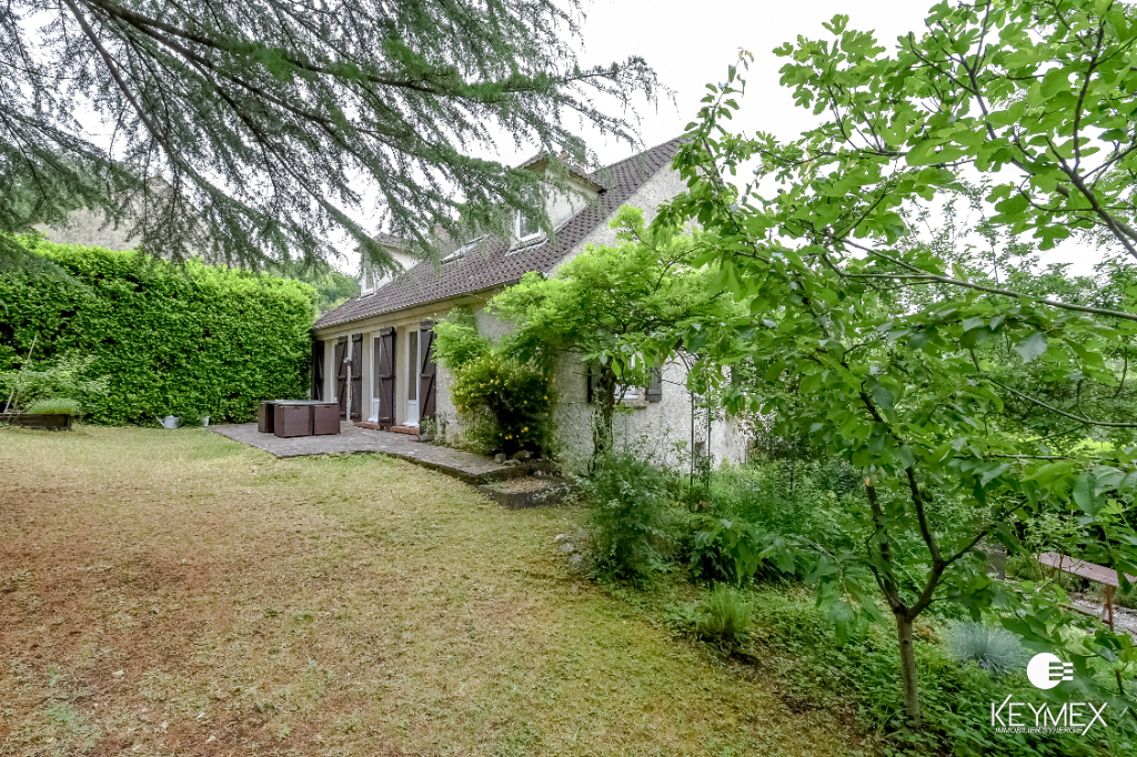 Maison Champagne Sur Oise 7 pièce(s) 196 m2 - 5 chambres