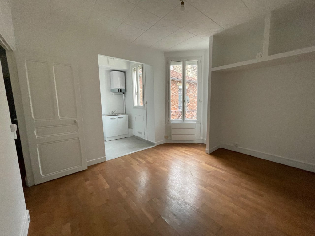 Appartement Enghien Les Bains 1 pièce(s) 22.43 m2
