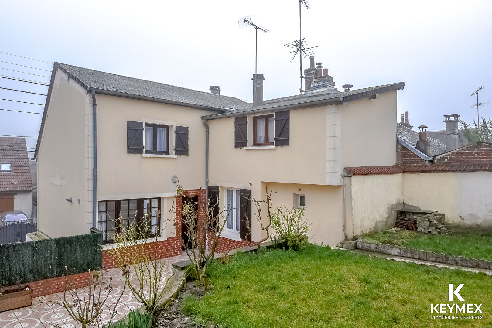 Maison Meru 6 pièces 100 m2 + dépendance 60m²