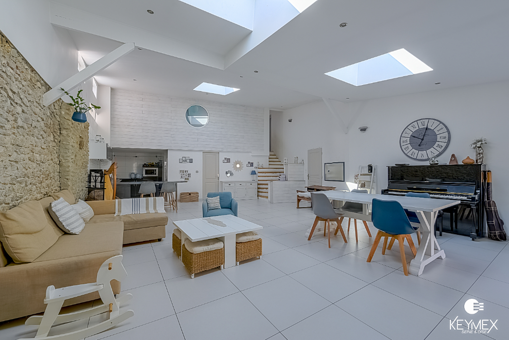 Maison atypique  à DOMONT 145m²