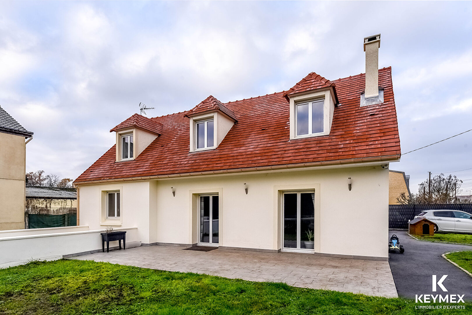 Maison Meriel 5 pièce(s) 126 m2