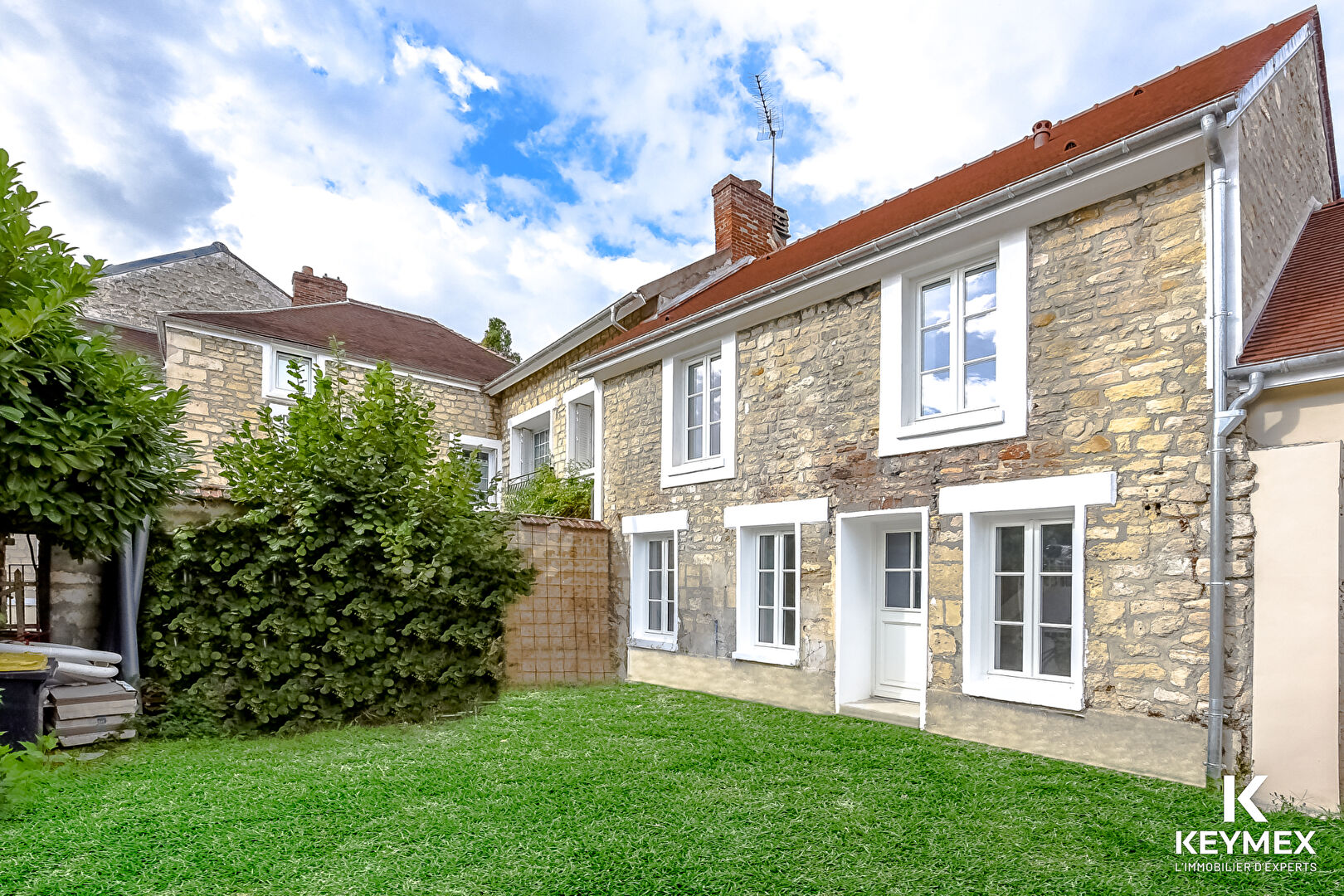 Maison en pierre de 108 m² Nesles la Vallée