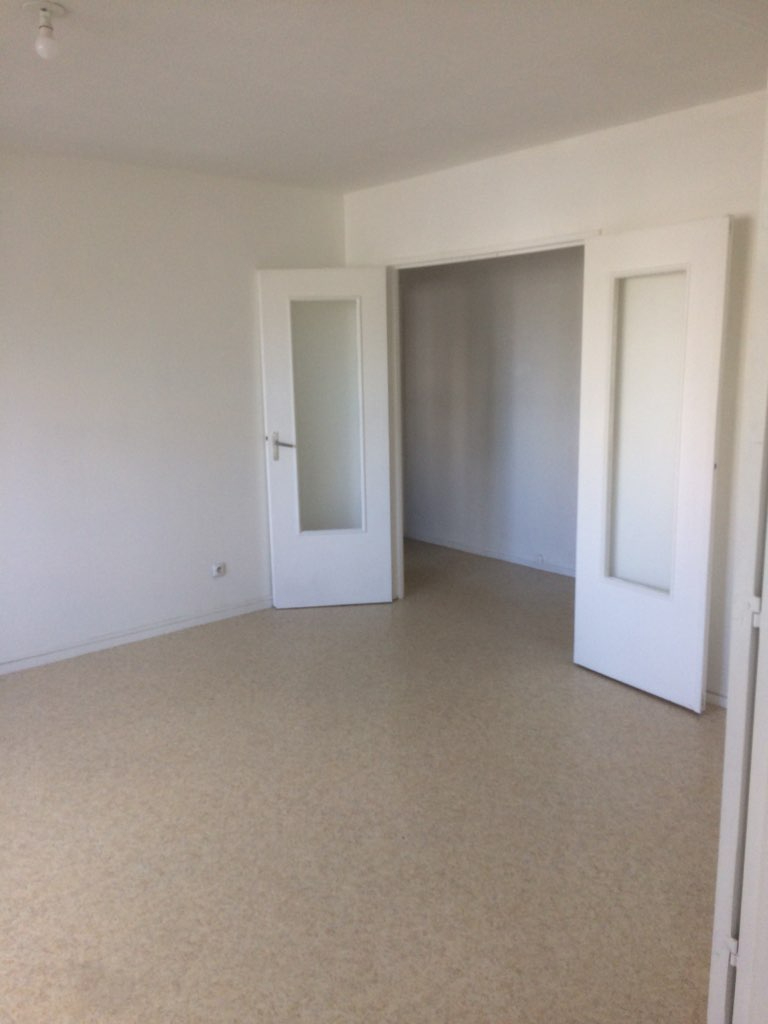 Appartement  Beauvais 3 pièce(s) 59 m2