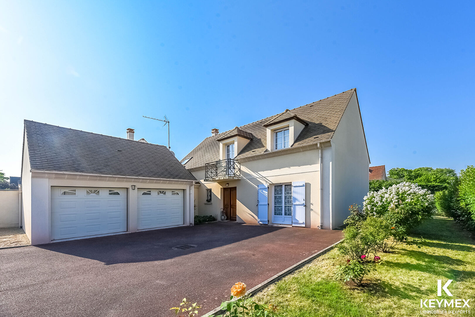 Maison Meriel 6 pièce(s) 154 m2
