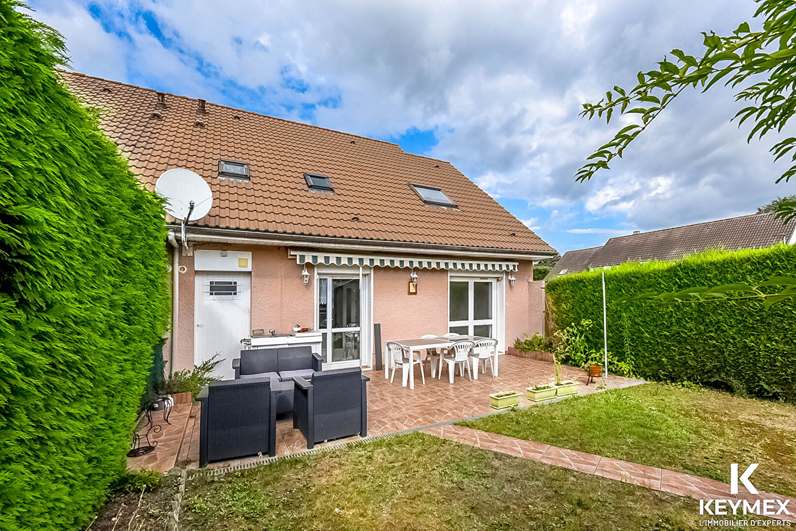 Maison Meriel 5 pièce(s) 103.16 m2