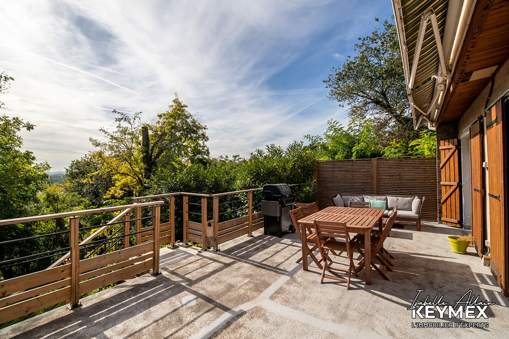 Maison Pontoise 8 pièce(s) 154 m2 + studio indépendant 22 m² Quartier Hermitage