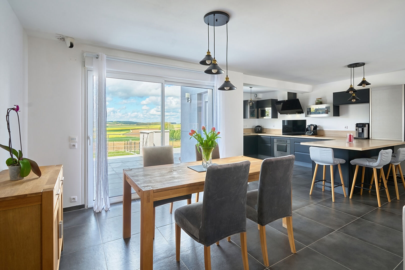 Maison contemporaine 7 pièce(s), 5 chambres 180 m2 a 10 min de chambly
