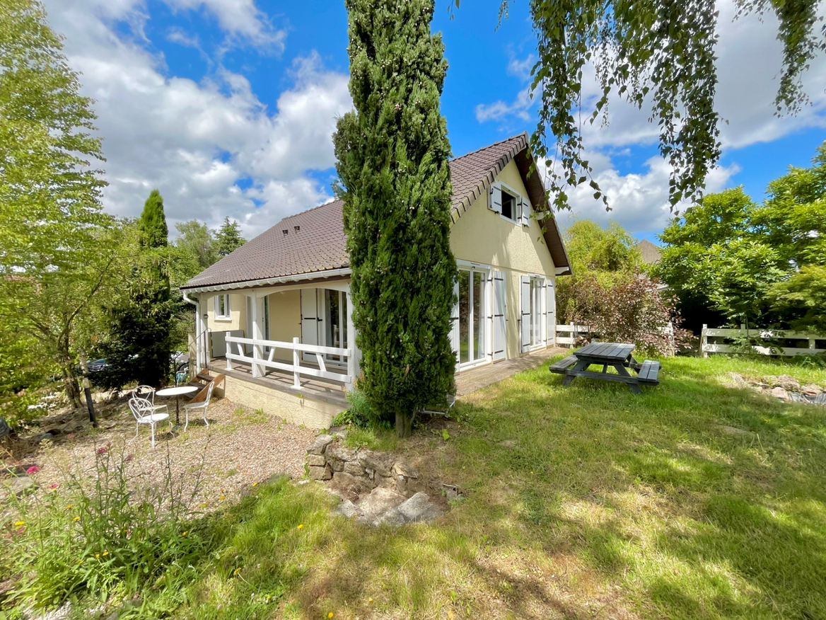 Maison 5 pièces - 4 chambres - 91m² habitable - Sous sol total