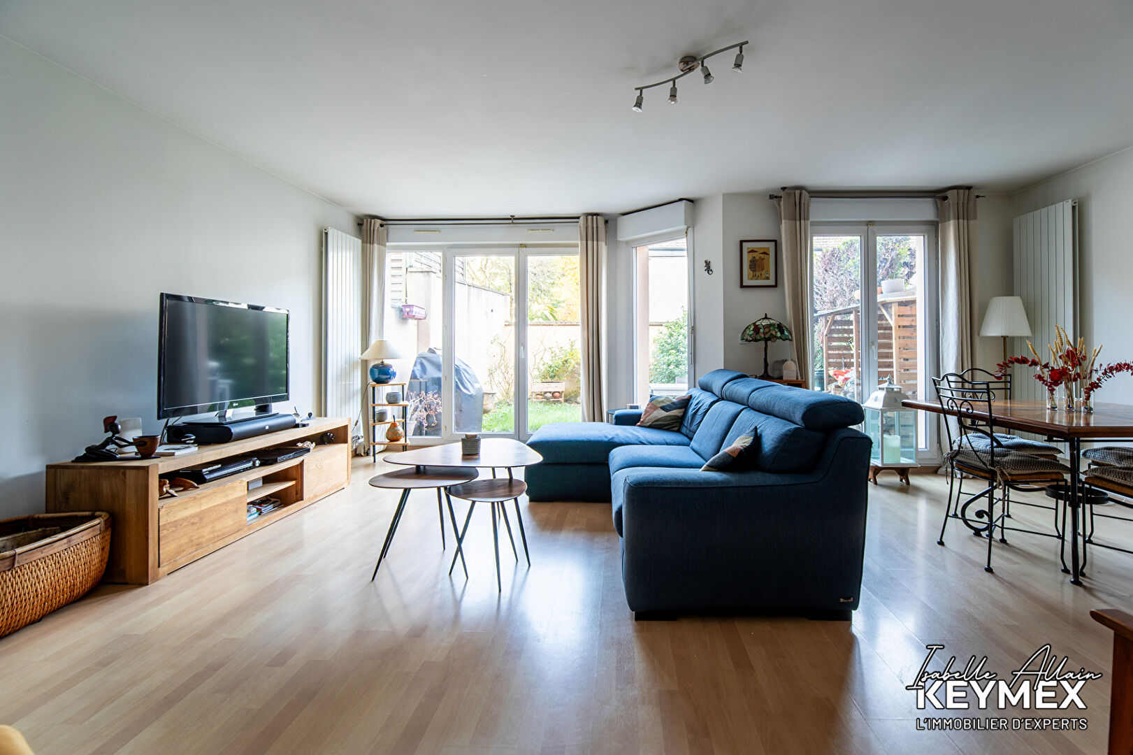 Maison Argenteuil 6 pièce(s) 158 m² au sol et 145.20 m² loi Carrez