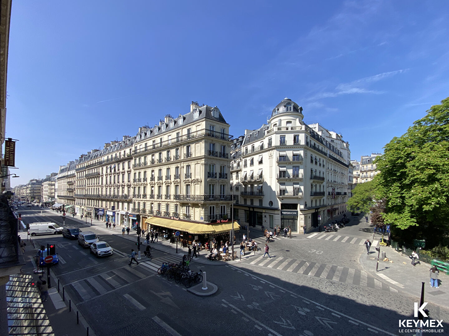 Appartement type 5 pièces à Paris