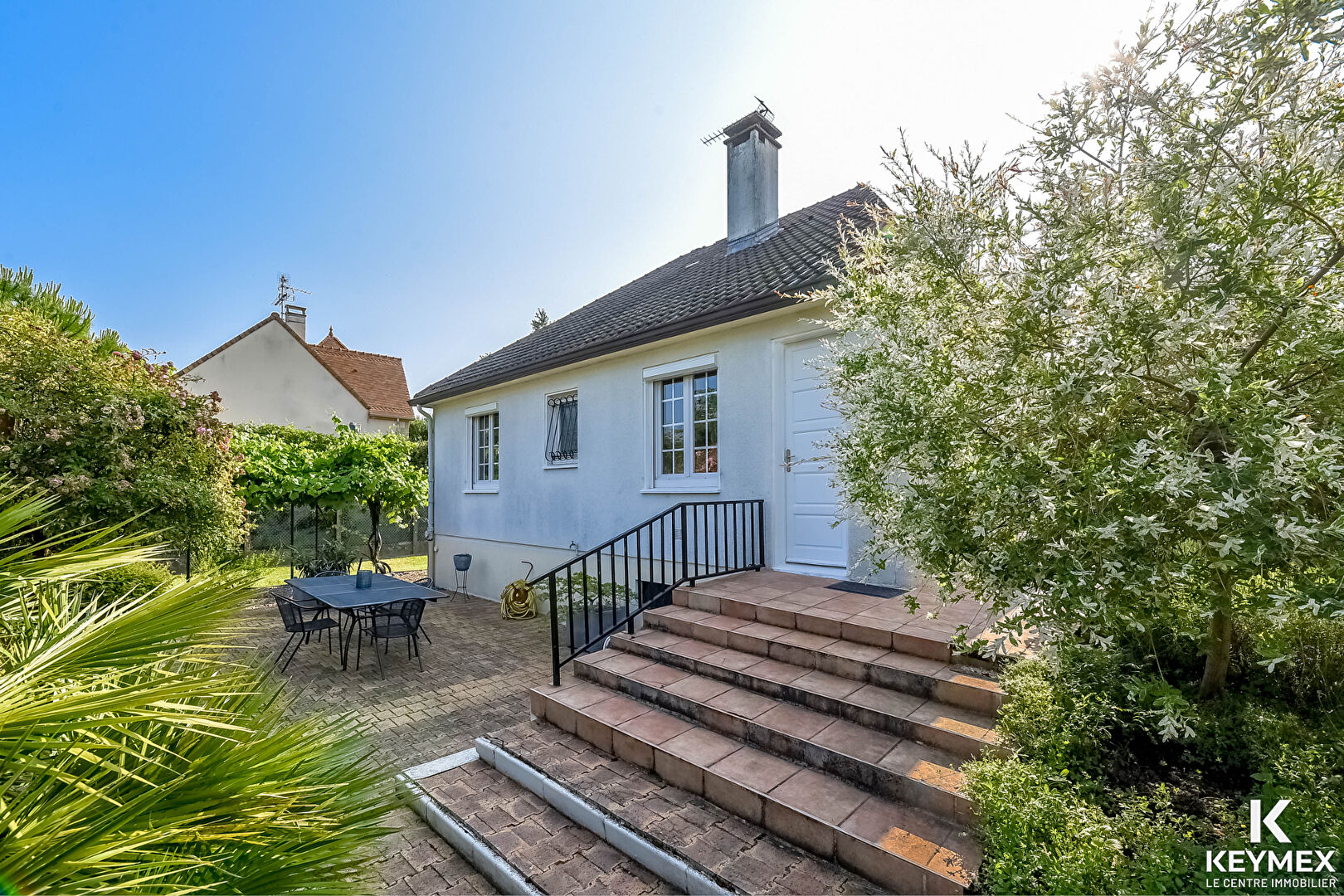 Maison Bernes Sur Oise 4 pièce(s) 82.68 m2, sous-sol,garage, écoles, collège,