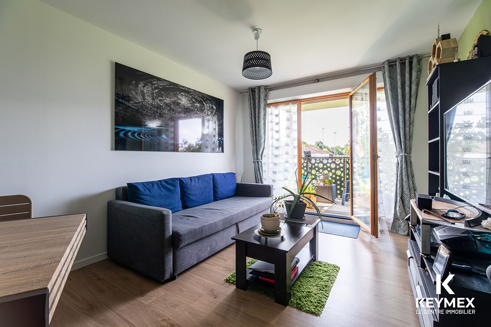 Appartement 2 pièces 42,12 m2 + balcon + parking