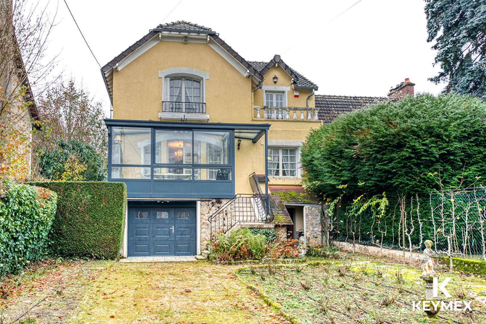 Maison d'exception 194  m² à vendre à Bois-le-Roi de 8 pièces, 5 chambres