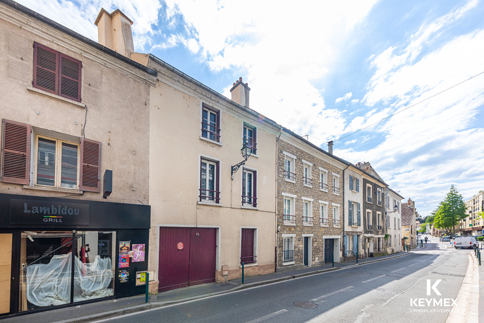 Maison  7 pièces 154 m2 ,T2 au rdc 46M²,1er T3 50M² +studio 17 M² terrasse ,2éme T 3 de 50m².