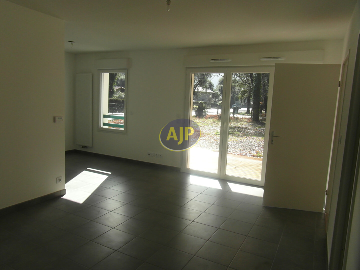 Bien immobilier - photo 2