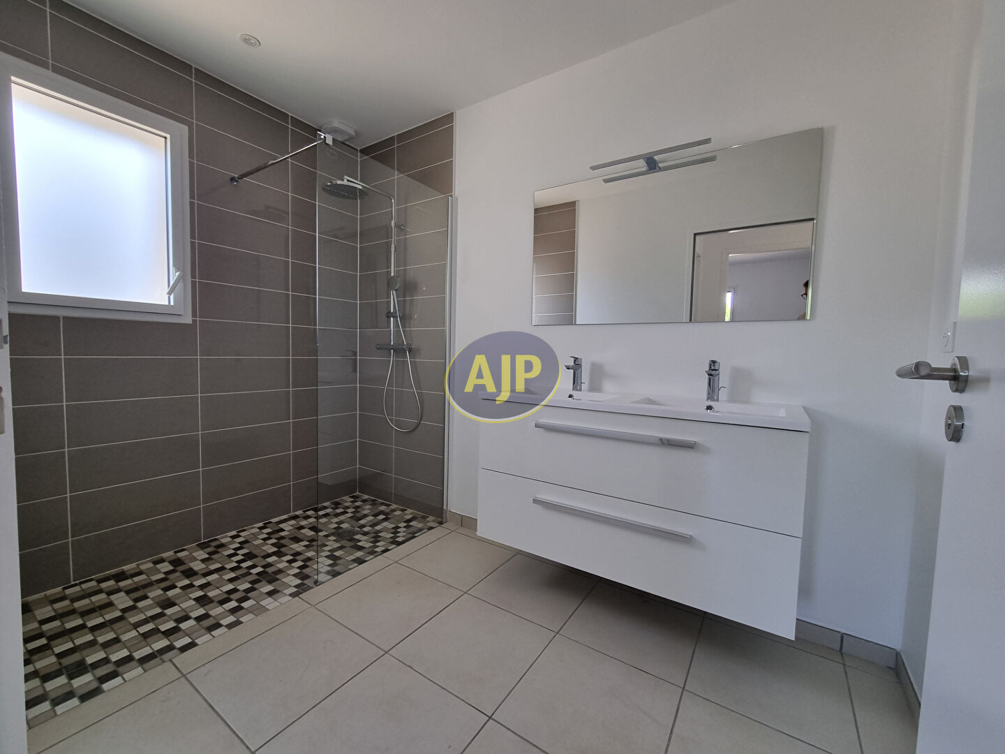 Bien immobilier - photo 17