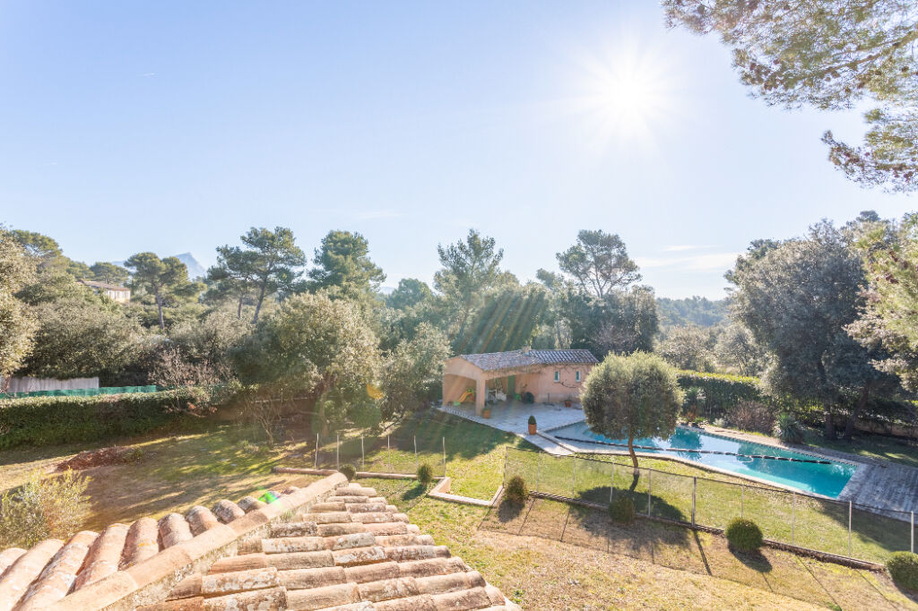 Maison Saint Marc Jaumegarde 7 pice(s) 170 m2