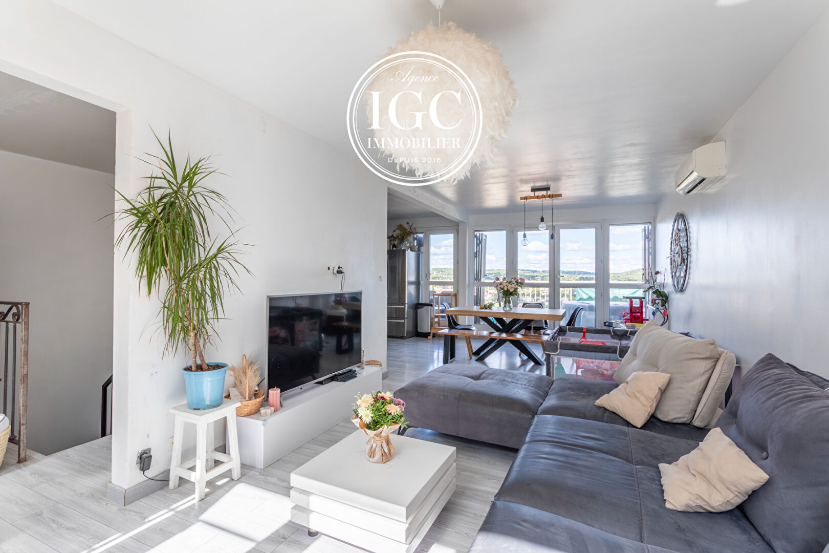 Maison Les Pennes Mirabeau 4 pice(s) 106 m2 + T2 de 42 m