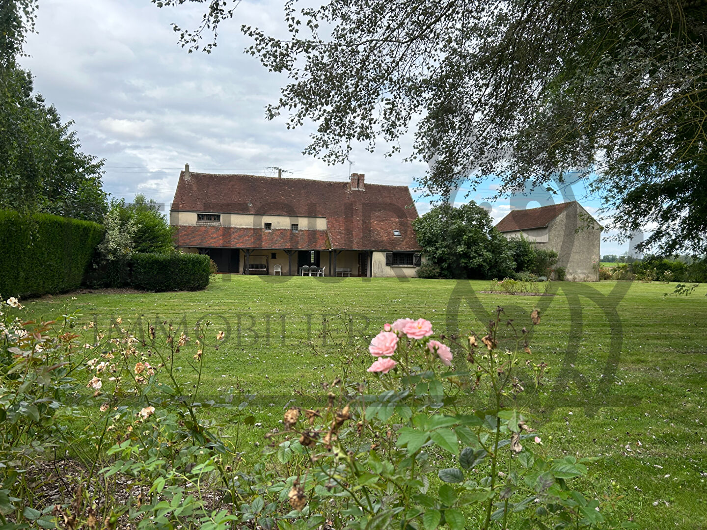 Proprit sur Gurard