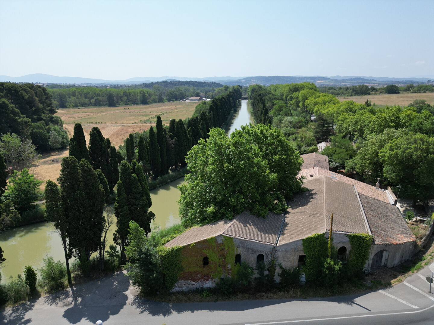 Immeuble 10 pièces — 930 m² — Carcassonne (11000)