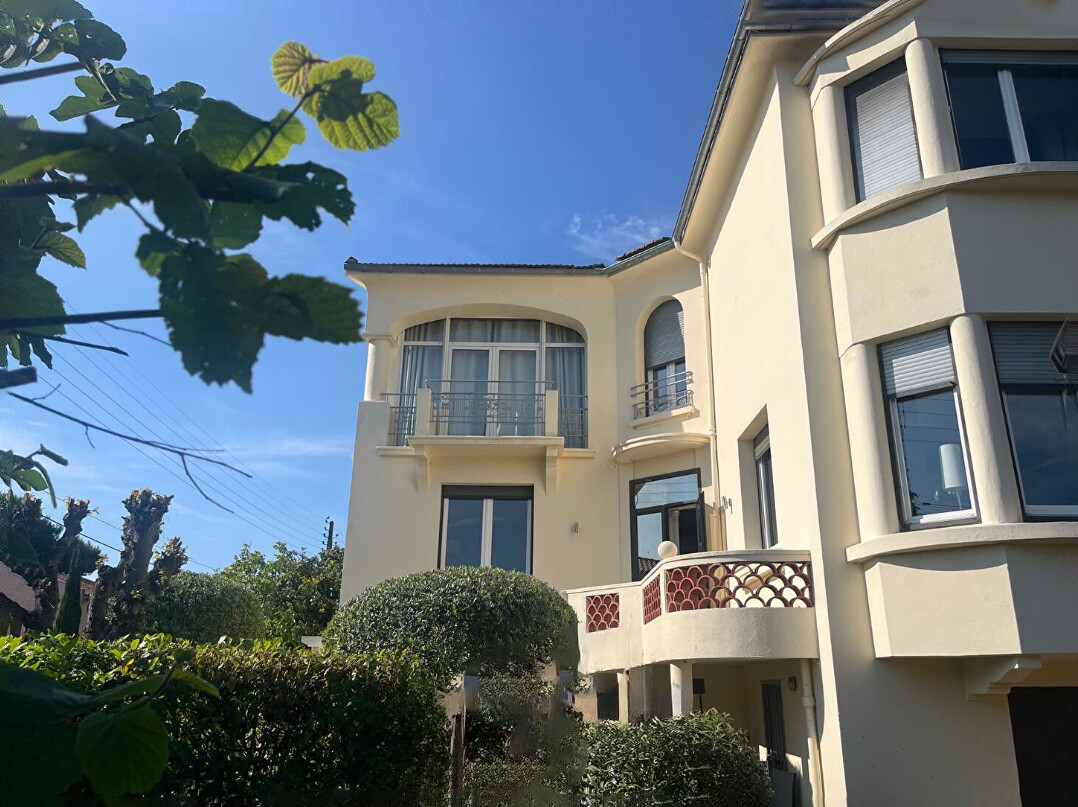 Maison 8 pièces — 218 m² — Carcassonne (11000)