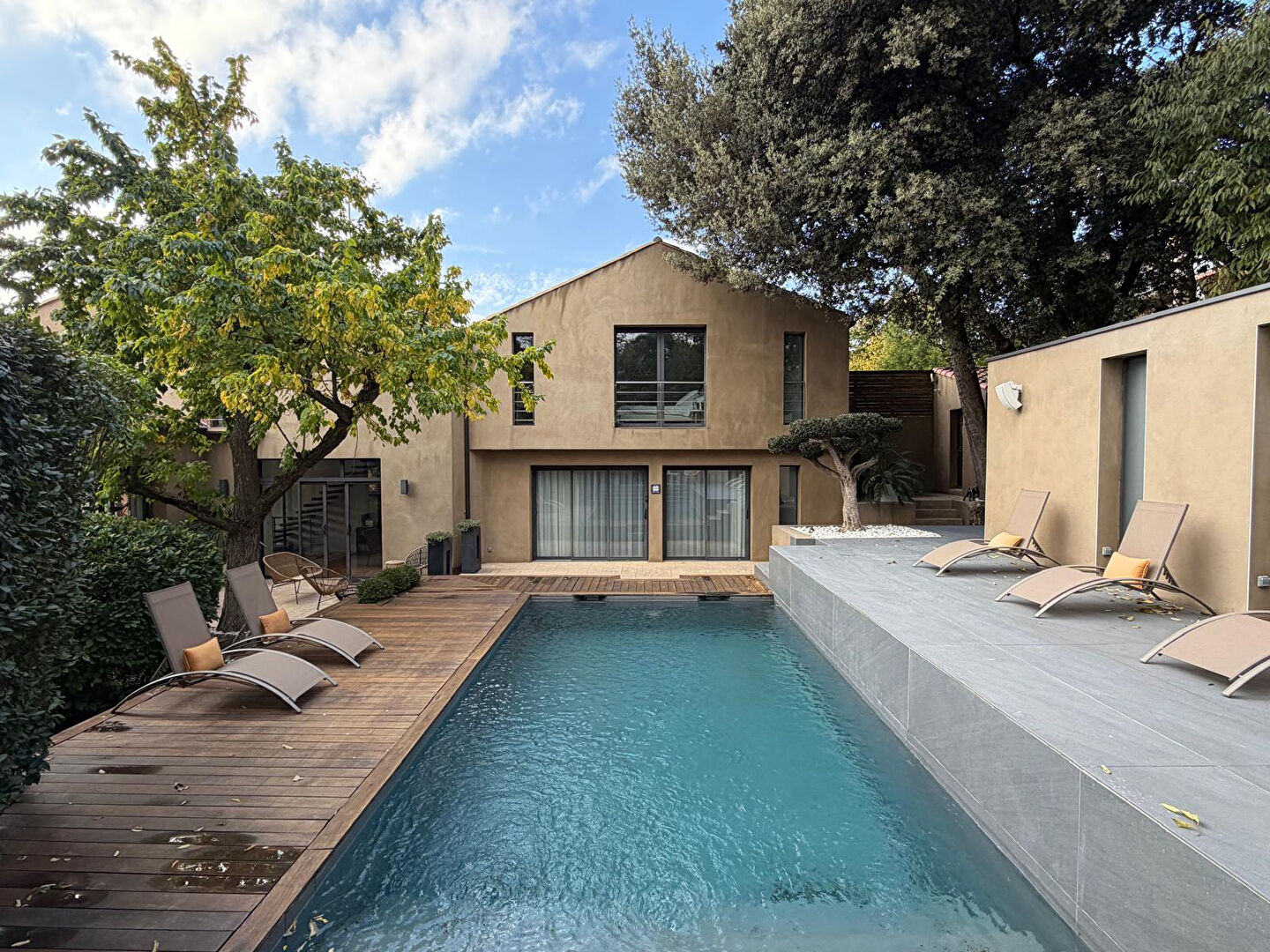 Maison 6 pièces — 253 m² — Carcassonne (11000)