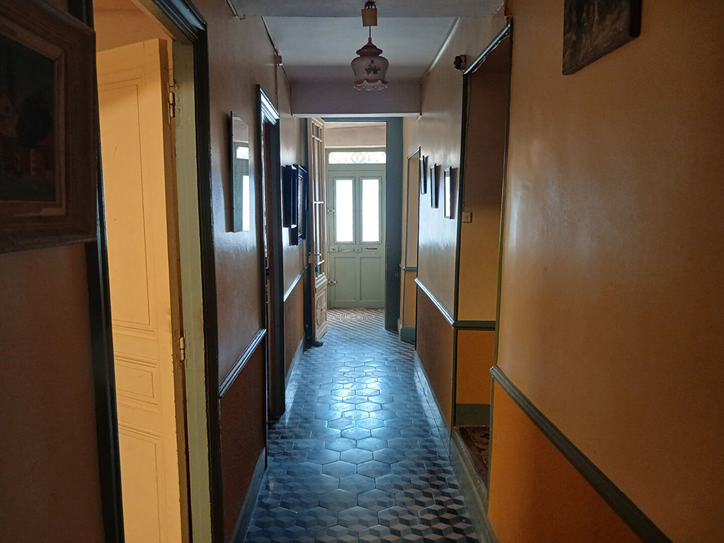 Photo 8