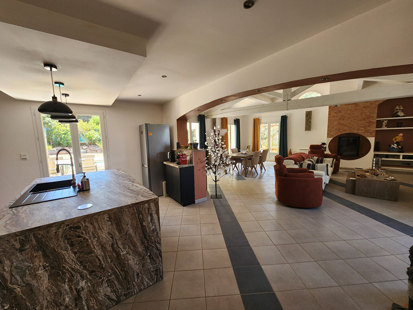Photo 6