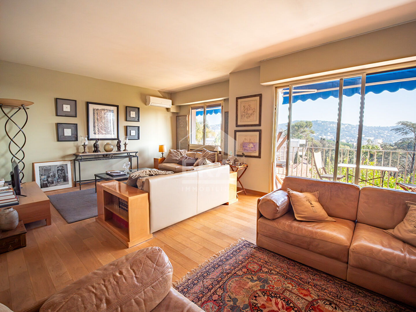 Appartement 3 pièces 81 m² · à Cannes · 81 m² · 330 000 €