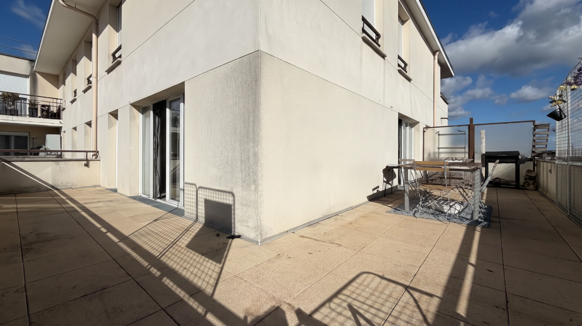 Appartement 5 pièces 93 m² · à Corbeil-Essonnes · 93 m² · 221 000 €