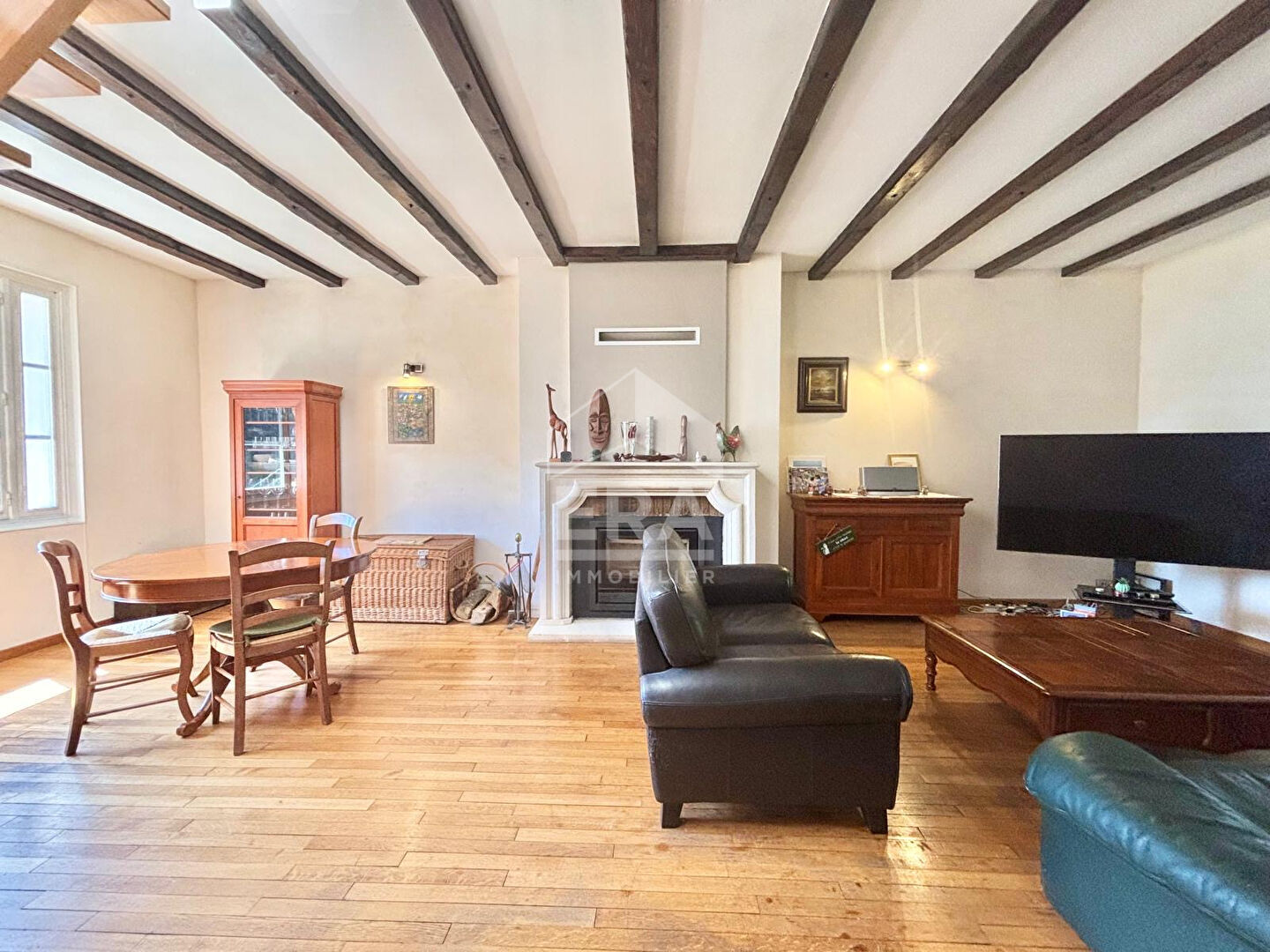 Open carousel