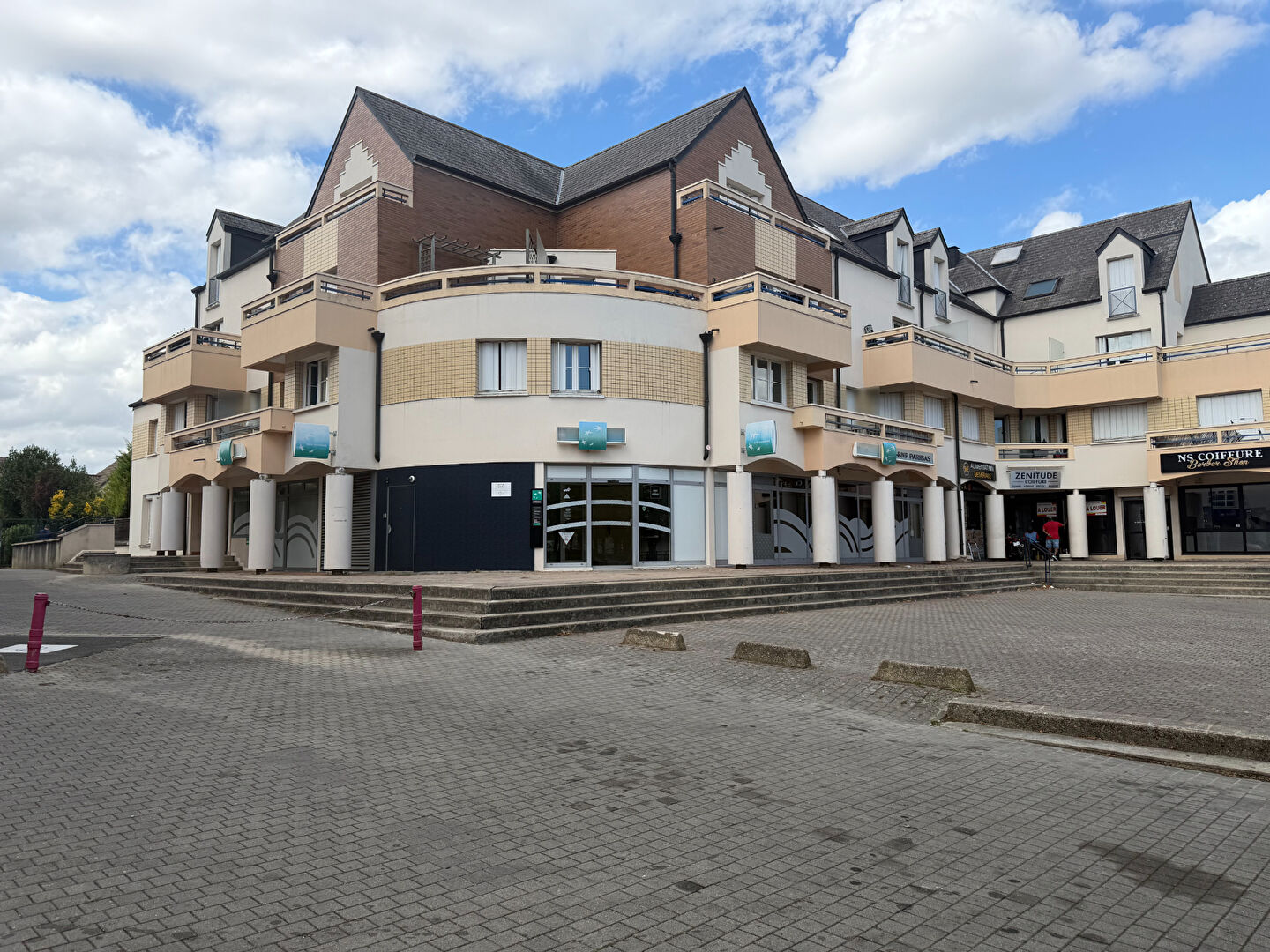 Box saint fargeau ponthierry centre ville ! · à Saint-Fargeau-Ponthierry · 13 900 €