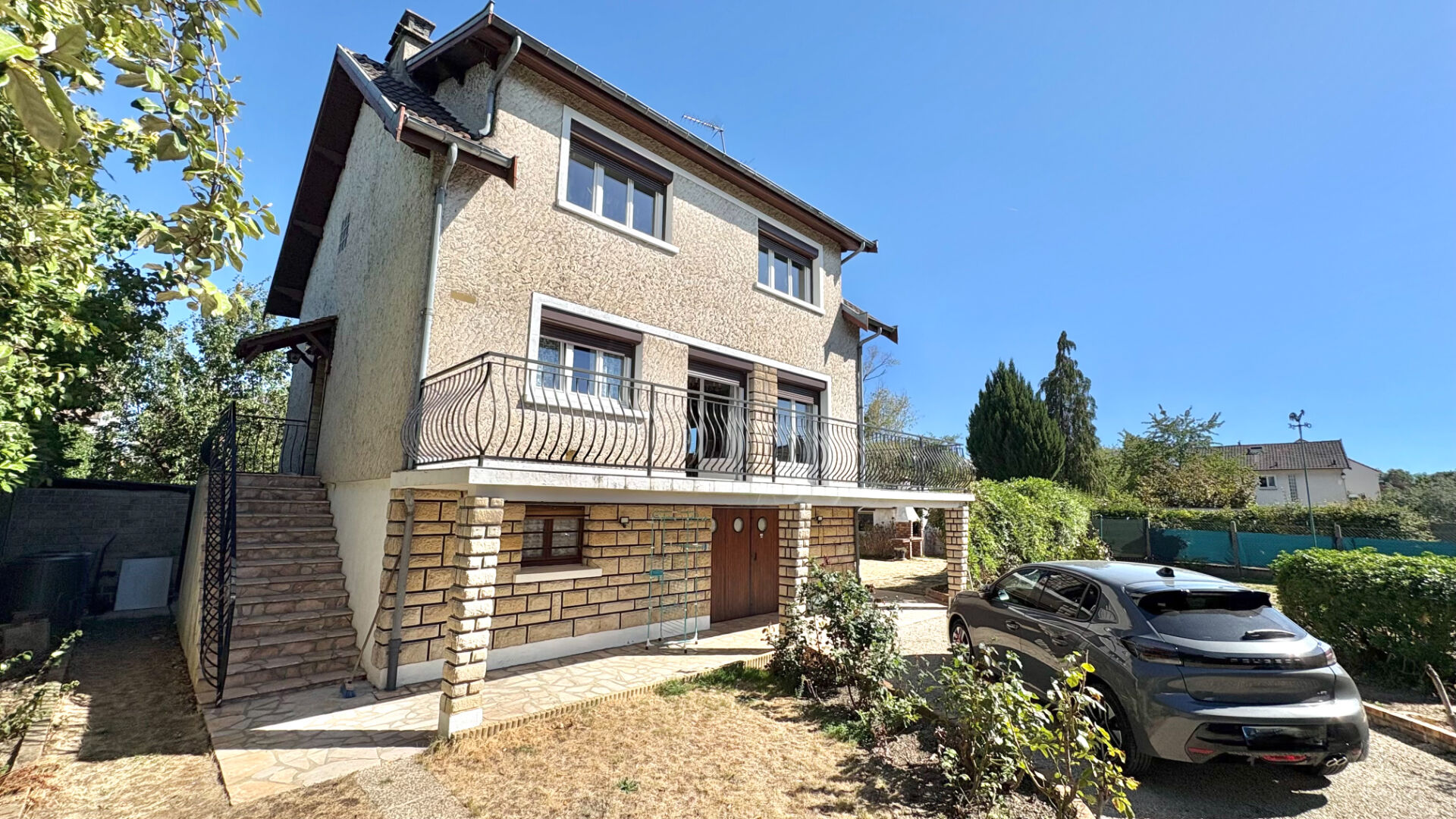 Maison 4 pièces 80 m² · à Corbeil-Essonnes · 80 m² · 259 900 €