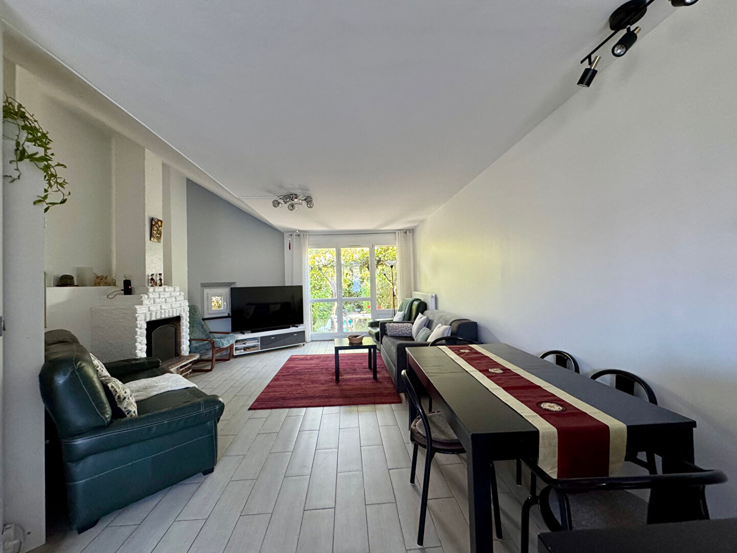 Maison 6 pièces 113 m² · à Savigny-le-Temple · 113 m² · 295 000 €