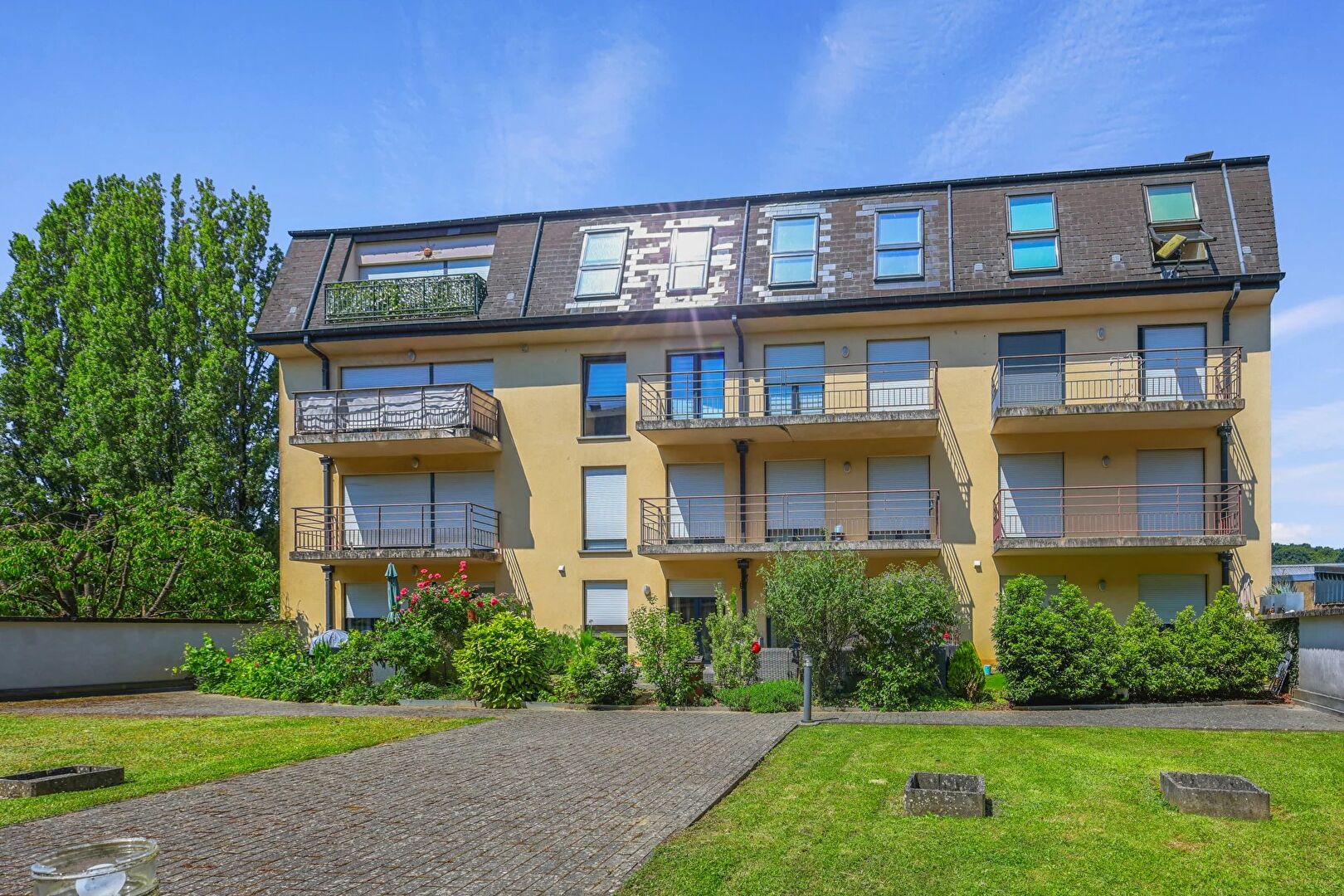 À Vendre : Appartement Lumineux Et Spacieux à Dudelange ? 2 Chambres, 2 Balcons & Parking