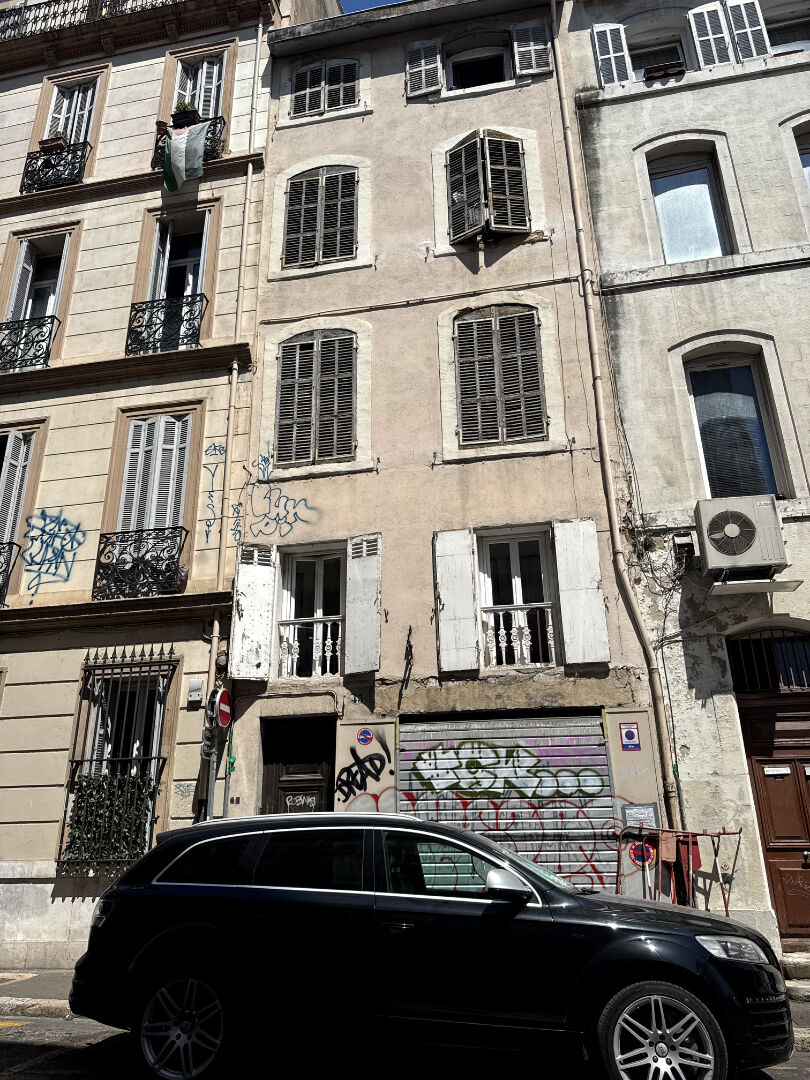 Appartement 1 pièce 49 m² · à Marseille · 49 m² · 123 000 €