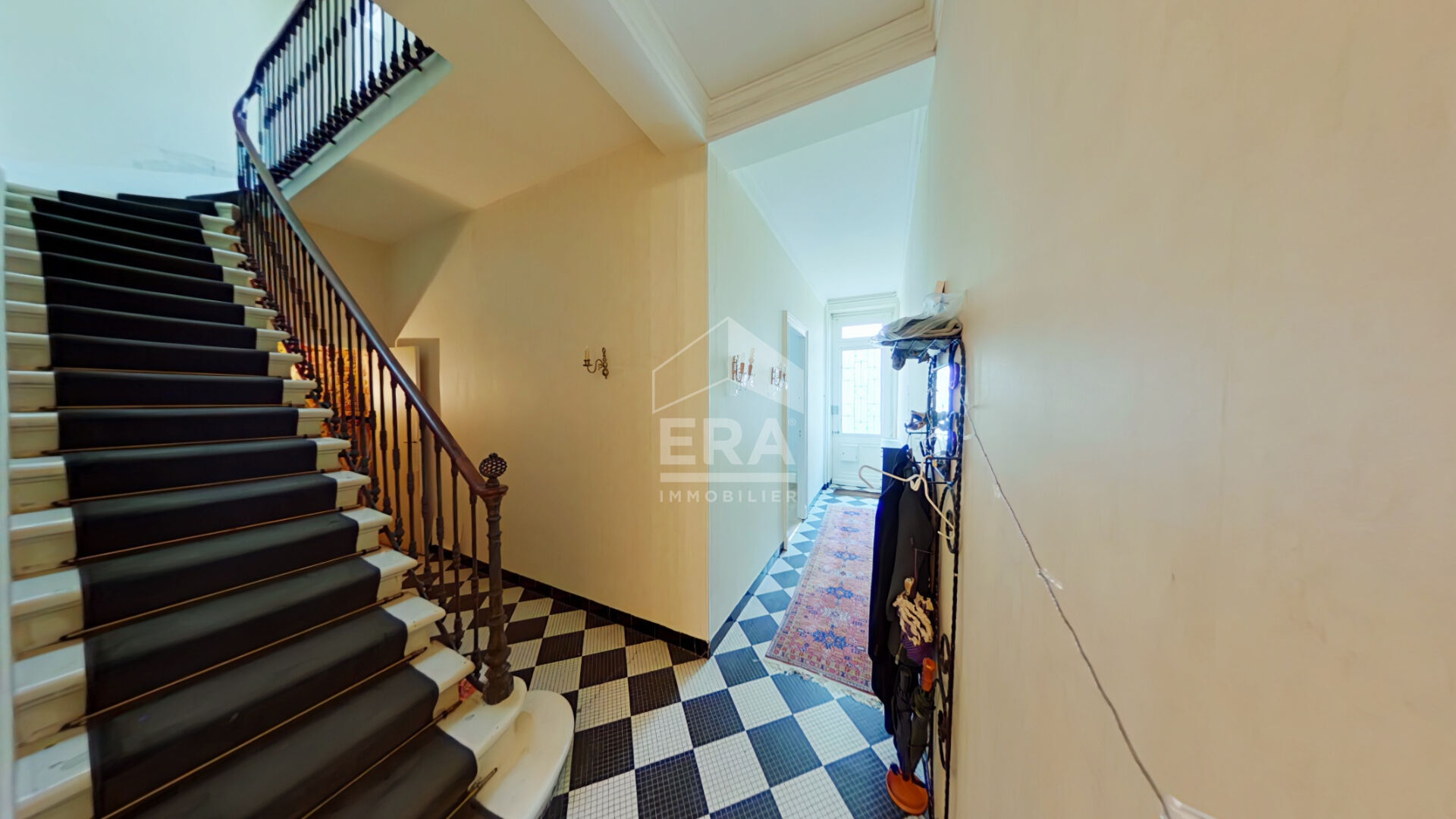Maison 6 pièces 154 m² · à Bordeaux · 154 m² · 885 400 €