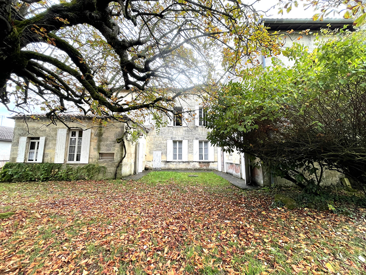 Maison 13 pièces 350 m² · à Libourne · 350 m² · 298 000 €