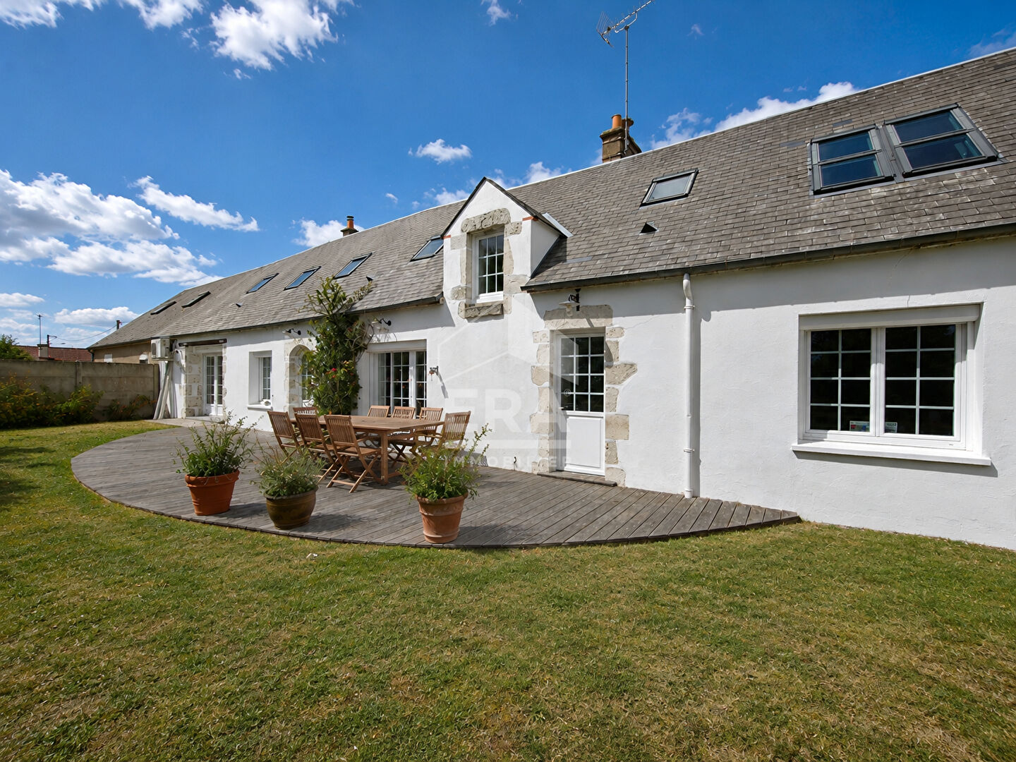 Maison 7 pièces 173 m² · à Chaingy · 173 m² · 470 000 €