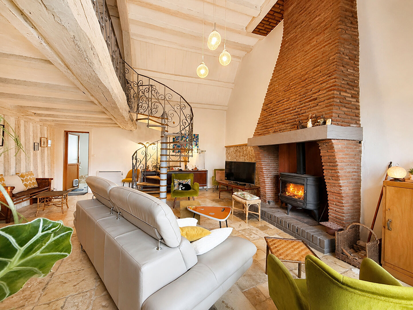 Maison 8 pièces 209 m² · à Saint-Ay · 209 m² · 399 000 €