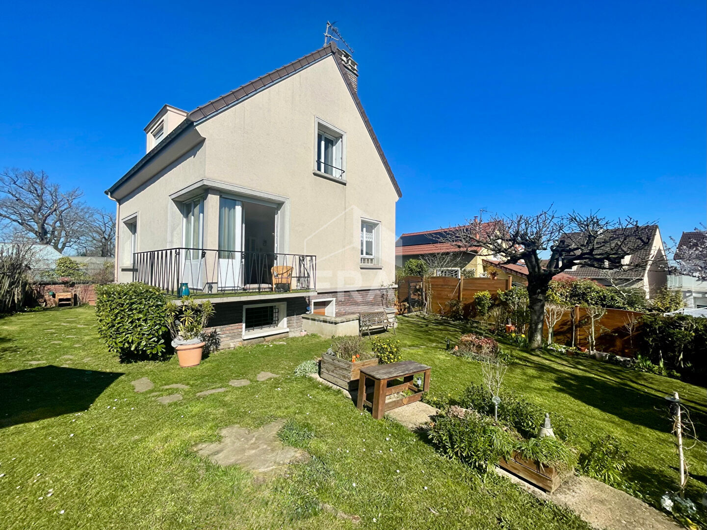 Maison 5 pièces 114 m² · à Sèvres · 114 m² · 849 000 €
