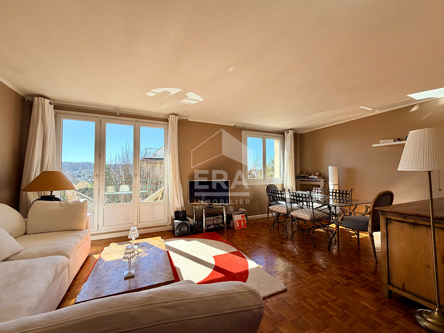Appartement 2 pièces 56 m² · à Sèvres · 56 m² · 344 000 €