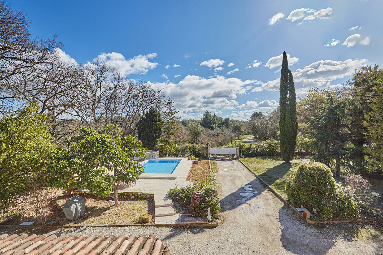 Maison 10 pièces 200 m² · à Saint-Cannat · 200 m² · 530 000 €