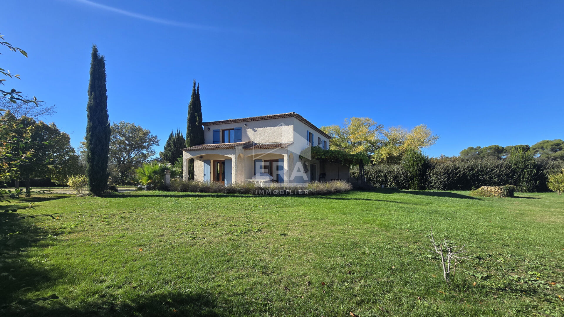 Maison 6 pièces 198 m² · à Vernègues · 198 m² · 642 000 €