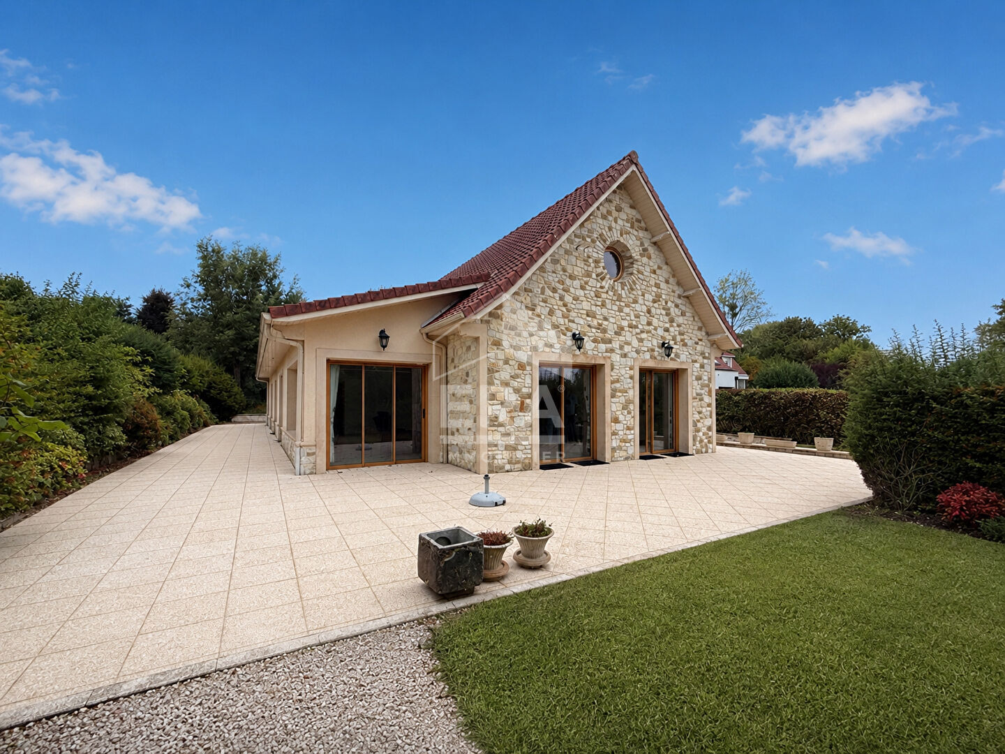 Maison 6 pièces 226 m² · à Condette · 226 m² · 592 000 €